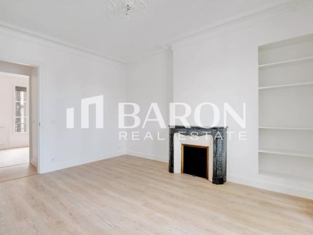 PARIS XVIII APPARTEMENT 3 PIECES 1 CHAMBRE 55 M2