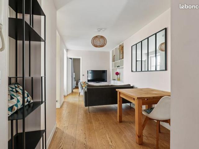 PARIS BATIGNOLLES – 3 pièces traversant 44 m² – 2 vraies chambres
