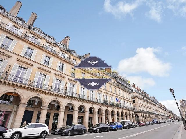 Paris Ier Jardin des Tuileries RARE Studio de 16 m², 6ème