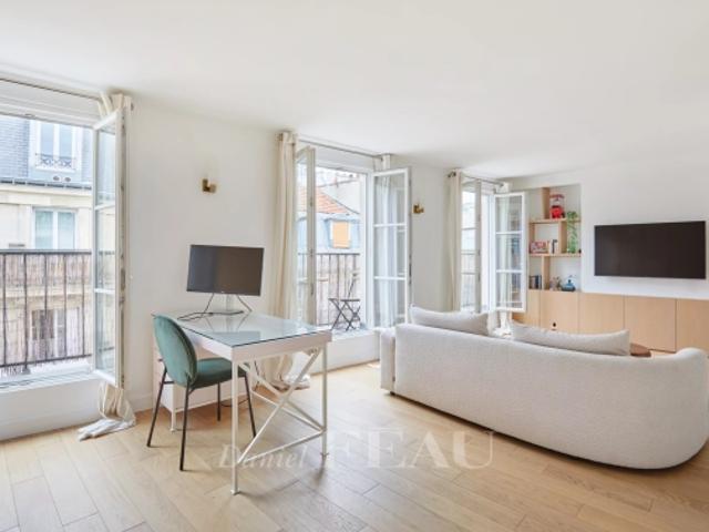 PARIS IIe ETIENNE MARCEL MONTORGUEIL