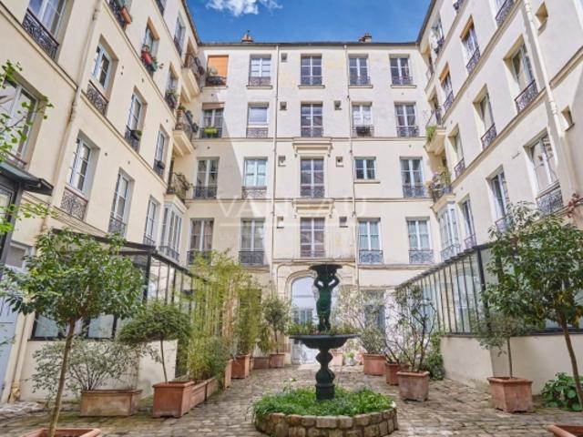 Paris IIIe Charmant deux pièces Calme et ensoleillé