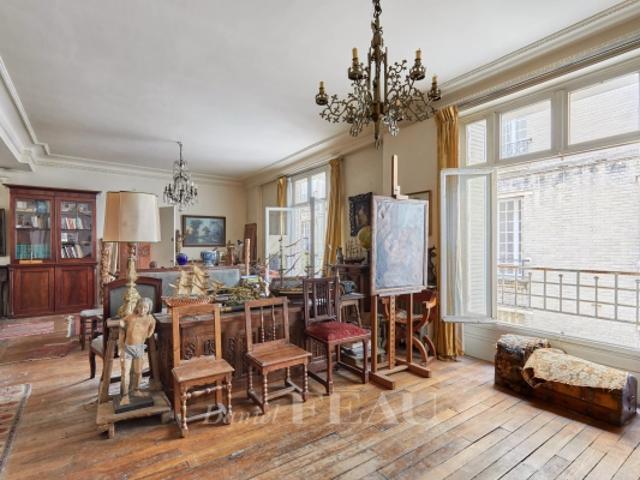 Paris IXe Rue Chaptal, duplex familial