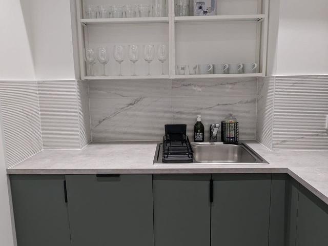 Paris: Large newly renovated 1 bedroom apartment, 45m², Paris Amsterdam Apartments for Rent