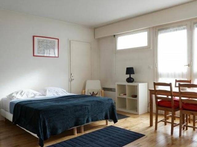Paris Paris 75116 85356637