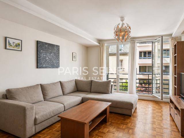 Paris Seine 3 pièces avec Balcon