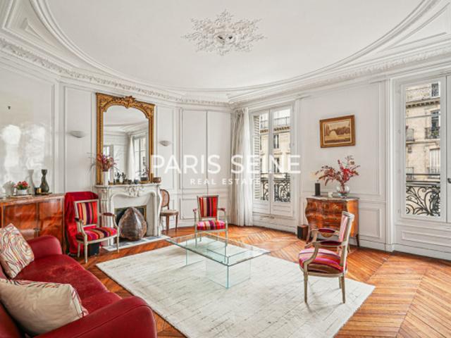 Paris Seine Charme et Cachet