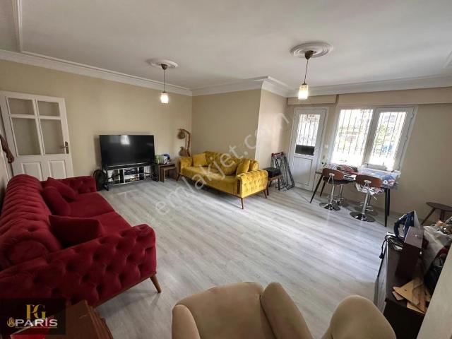 Paris'ten Kuttepe Caddesi Civarı Masrafsız 3+1 Satılık Daire