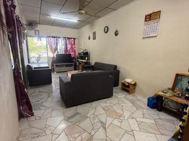 Parit Buntar Taman Kerian Single stores