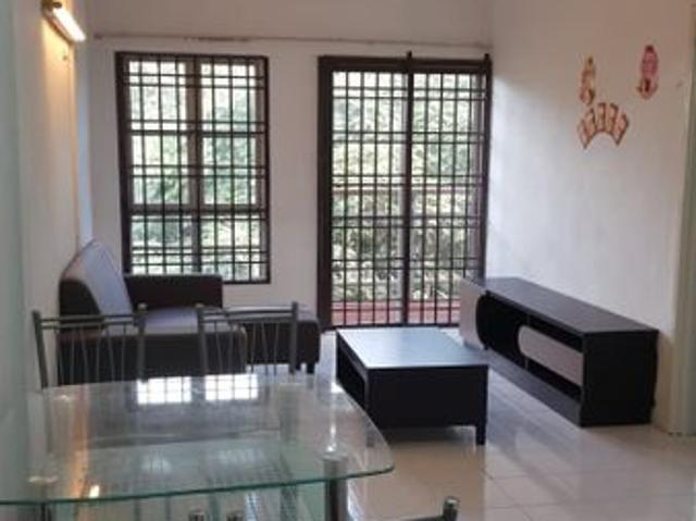Park Avenue Apartment