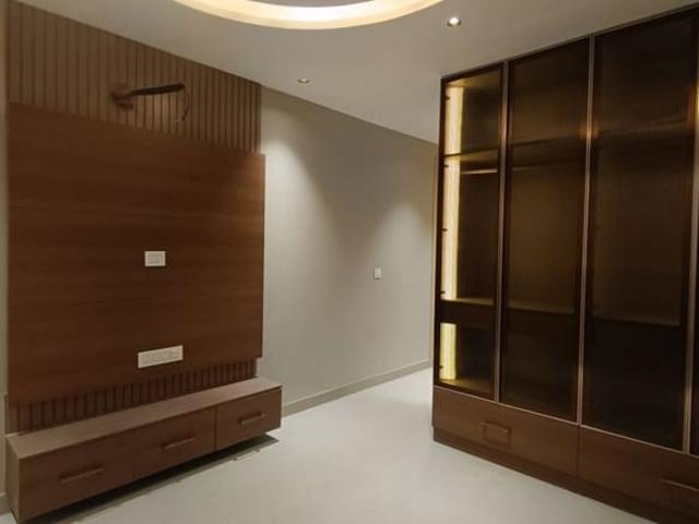 Park Apartment 3 Bedroom 1400 Sq. Ft. Apartment in Janakpuri Delhi Listing ID: #10400