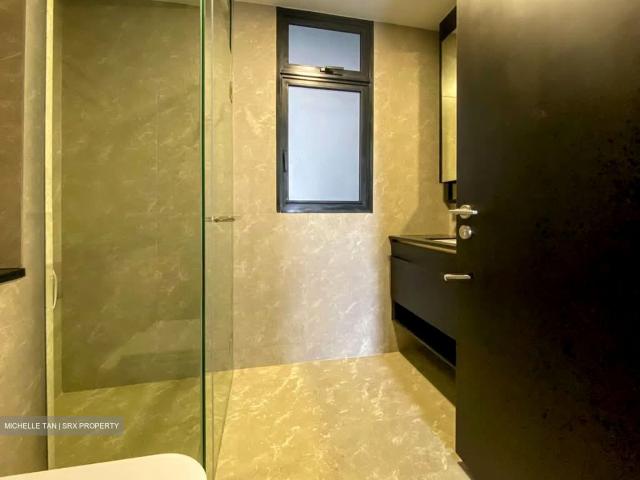 Park Colonial D13, Condominium