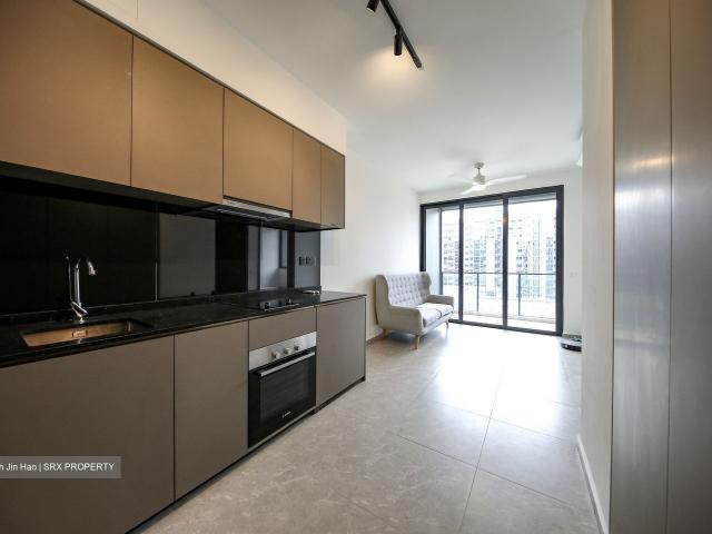 Park Colonial D13, Condominium