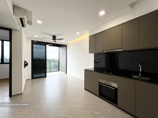 Park Colonial D13, Condominium