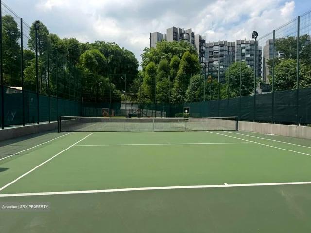 Park Colonial D13, Condominium