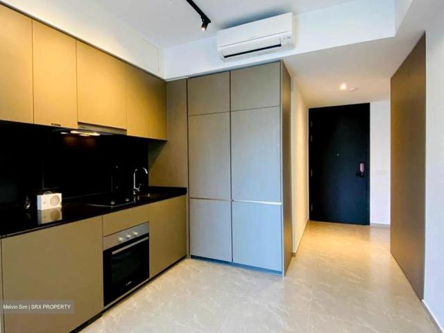 Park Colonial D13, Condominium