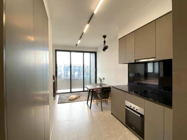 Park Colonial D13, Condominium