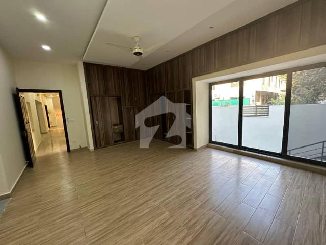 Park Face Double Storey 60x90 House in I 8/2 near Shifa