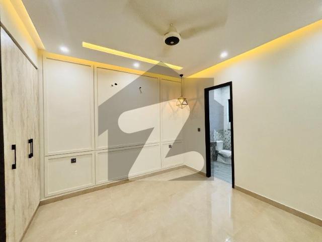 Park Facing 5 Marla Brand New House Available For Sale Royal Palm Citi Gujranwala Citi Housing Society