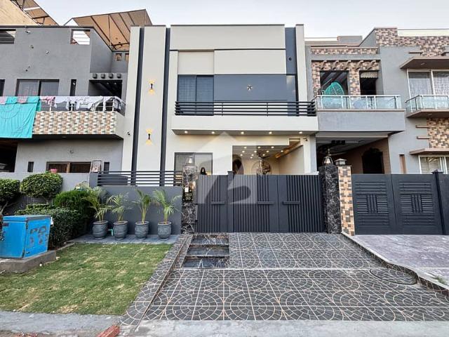 Park Facing 5 Marla House For Sale DD Block Citi Housing Gujranwala