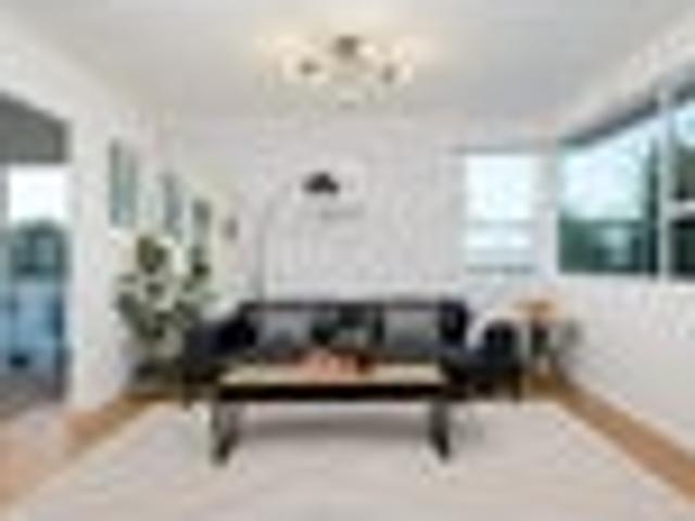 Parkside Family Home on Big Land