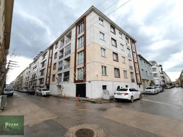 Park Gayrimenkul'den Fatihde Satılık Çift Cepheli 3+1 Daire