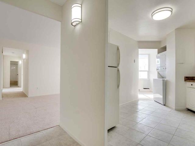 Park Hill Apartments 2 Bedroom Apartment for Rent at 15 Park Hill Crt, Brampton, ON L6Y 1P6 Downtown Brampton