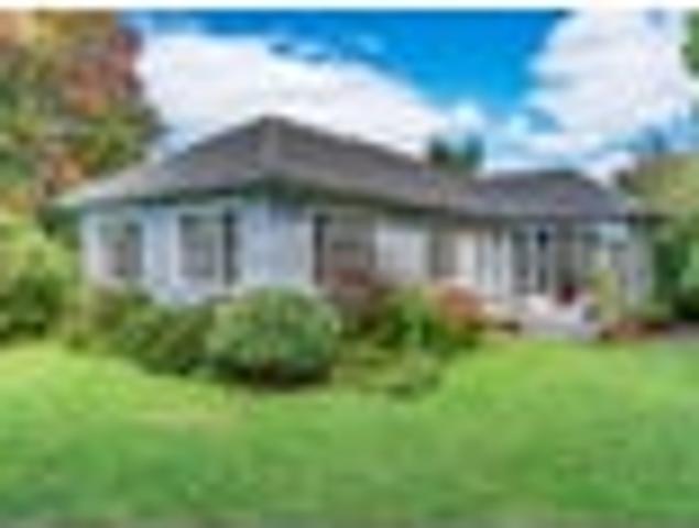 Park Like Living in the Heart of Carterton