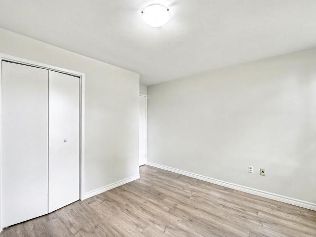 Park Place on Village Green Apartments 2 Bedroom Apartment for Rent at 625 625, 635 & 645 Village Green Ave London, ON N6K 1G6 Westmount