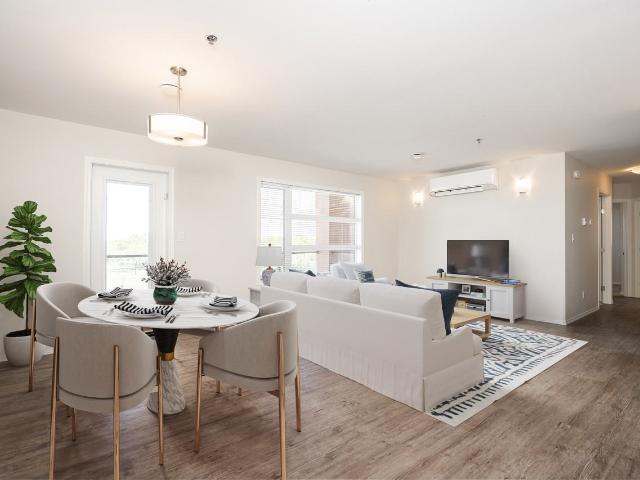 Park Place 3 Bedroom Apartment for Rent at 800 Ravelston Ave W, Winnipeg, MB R2C 5T3