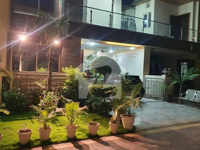 Park View City Sector H 8 Marla Brand New Furnished House Excellent Construction Quality Sun facing Available for Sale