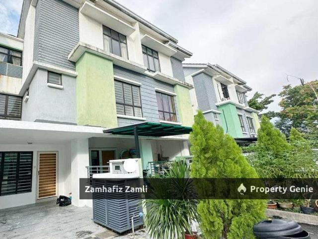 Park Villa Townhouse Bukit Puchong