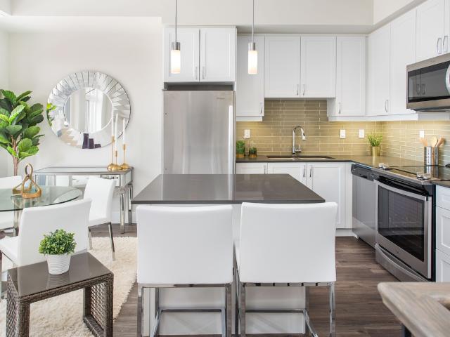 Park Village Townhomes 2 Bedroom Apartment for Rent at 2051 Prospect St, Burlington, ON L7R 1Z2 Brant