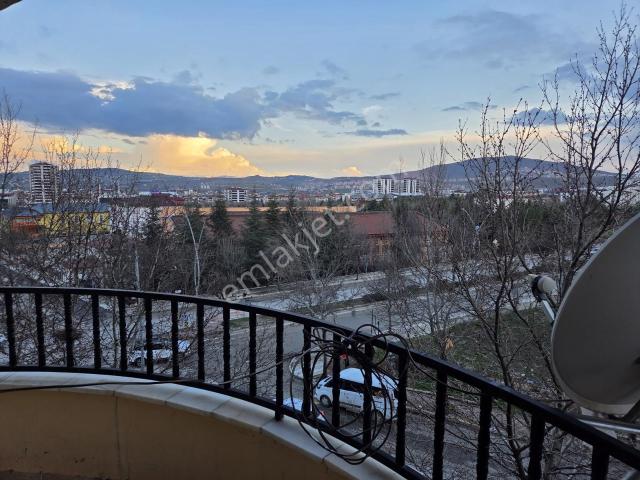 Park 23 Üstü Köşe Başı | 3 Cepheli | Asansörlü | Ebeveyn Banyolu