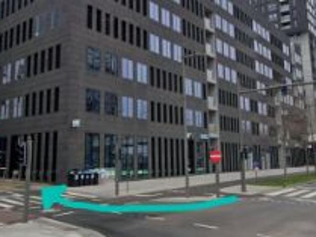 Parkeerplaats in Londontower bij het Trendy Eilandje