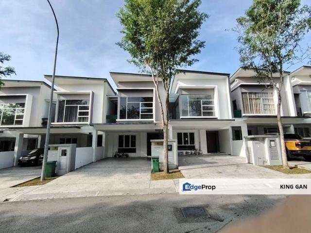 Parkfield Residences, Tropicana Heights
