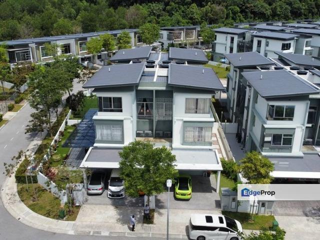 Parkfield Residences, Tropicana Heights