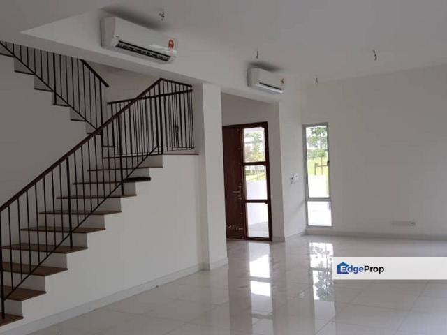 Parkfield Residences, Tropicana Heights