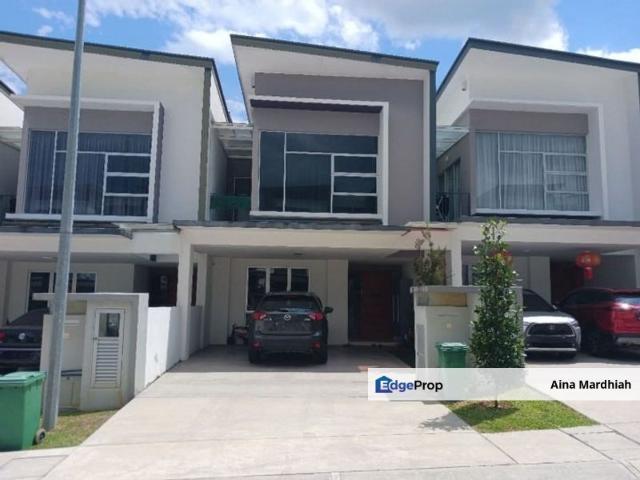 Parkfield Residences, Tropicana Heights
