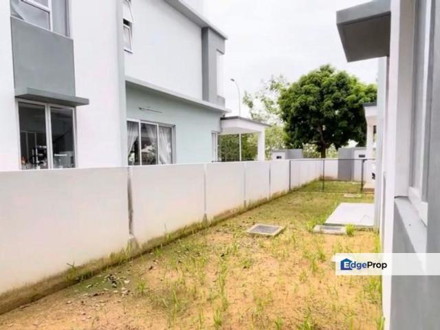 Parkfield Residences, Tropicana Heights