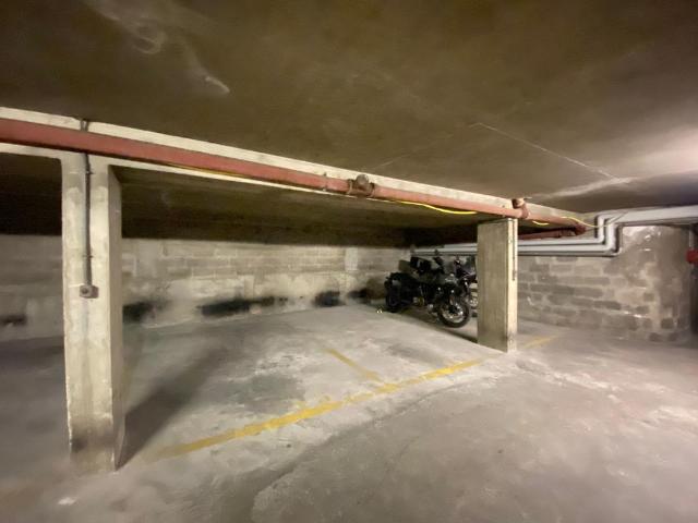 Parking moto
