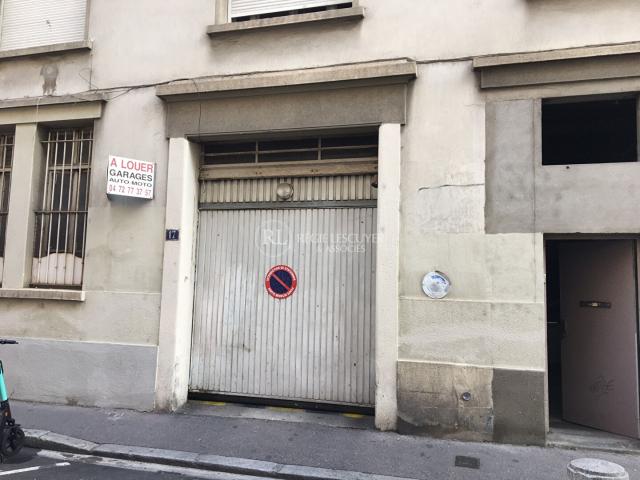 PARKING A LOUER Rue Montesquieu