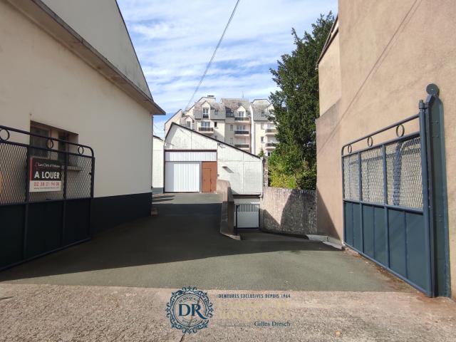 PARKING BOULEVARD ROCHEPLATTE