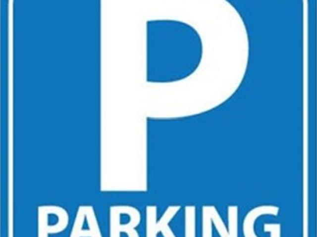 75015 PARIS Parking / box 12 m2 Boulevard Lefebvre Saint Lambert Parc d'expo Porte de Versailles