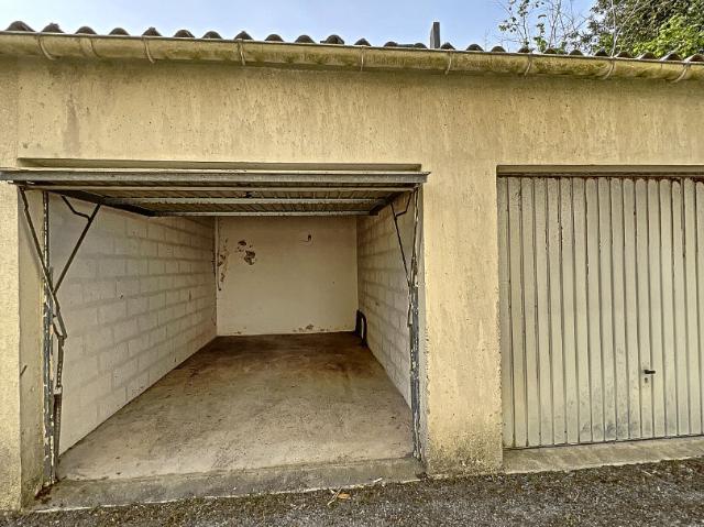 Parking / box Quimper