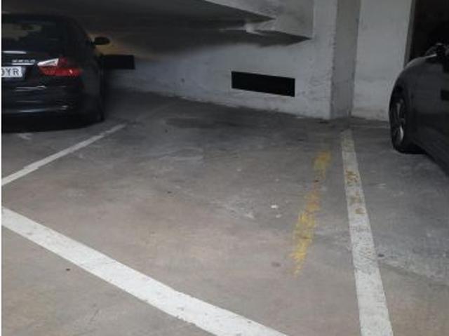 Parking cerca estación de tren