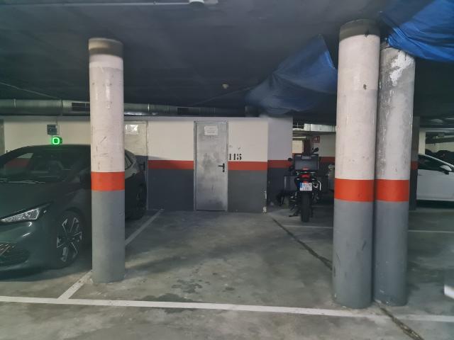 Parking coche en Alquiler en Castelldefels Barcelona CAN BOU