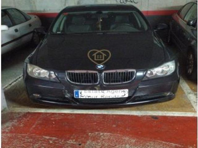PARKING COCHE GRANDE CORNELLA DE LL. ALMEDA