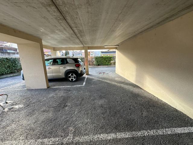 Parking dans résidence sécurisée