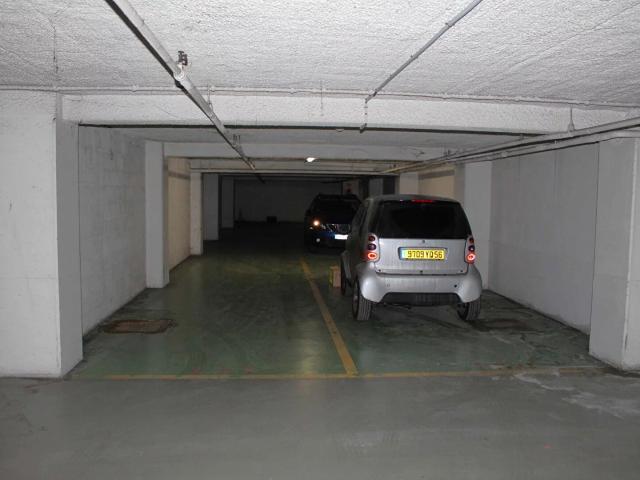 Parking double de 23m² au niveau 4