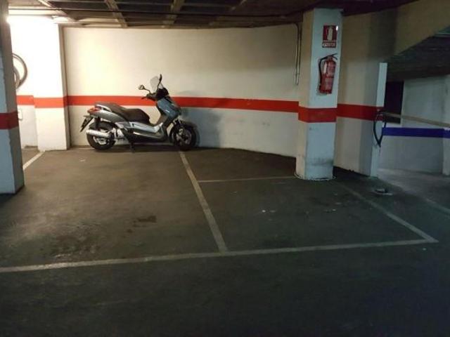 Parking en alquiler en Madrid, Calle de Mazarredo, 28005